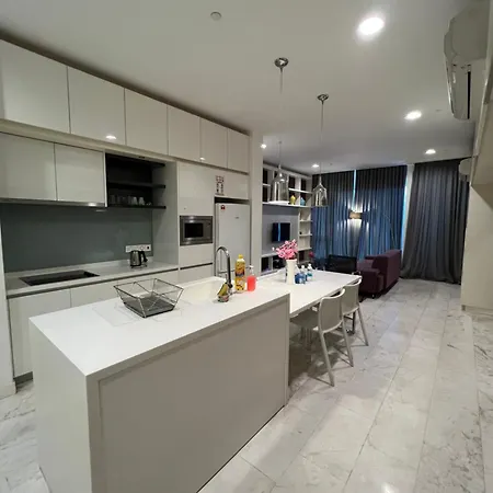 Platinum Suites Klcc By Moonorchid Kuala Lumpur Exterior photo