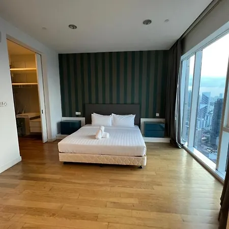 Platinum Suites Klcc By Moonorchid Kuala Lumpur Exterior photo